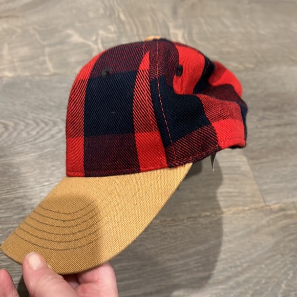 Buffalo plaid cap - Picture 2 of 3
